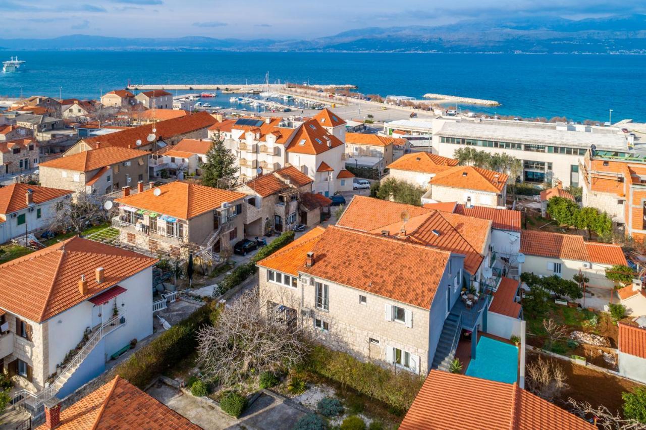 Apartments Lota On Top Location Supetar Exterior foto