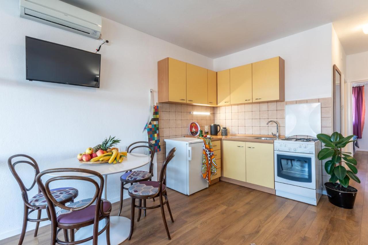 Apartments Lota On Top Location Supetar Exterior foto